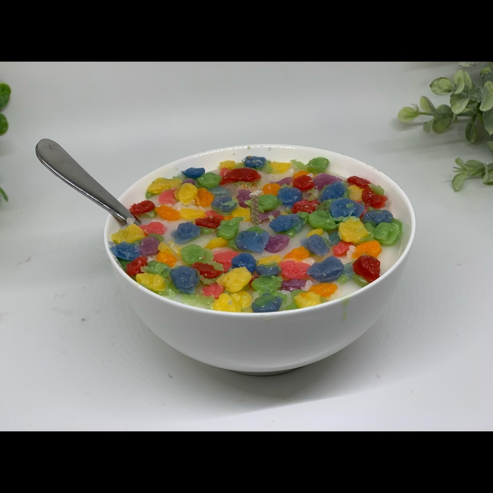 Fruity pebbles candle